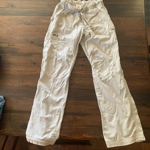 Koi Small Scrub Pants - colour BONE